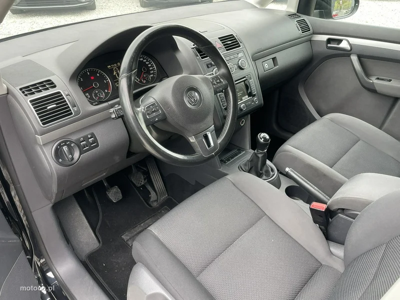 Volkswagen Touran 1T 12
