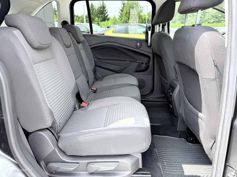 Ford Grand C-Max 14