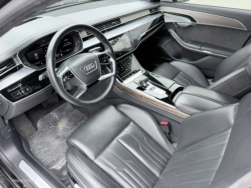 Audi A8 D5 12