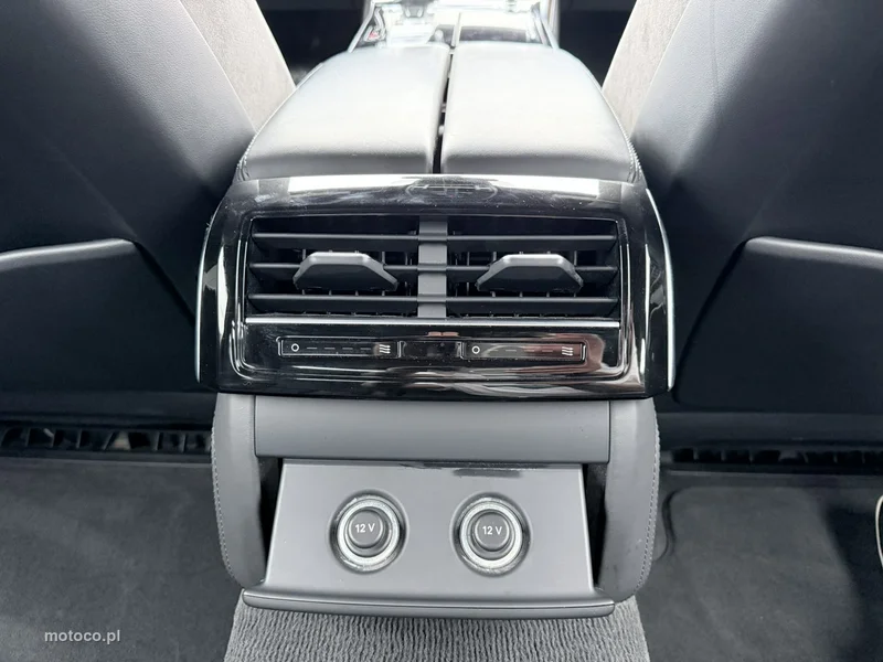 Audi A8 D5 14