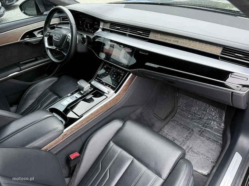 Audi A8 D5 19