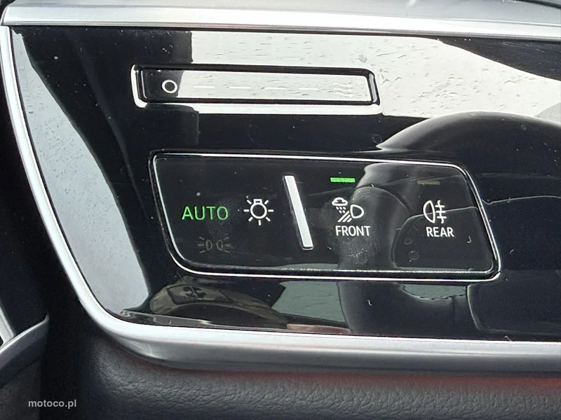 Audi A8 D5 27