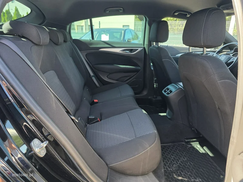 Opel Insignia B 14