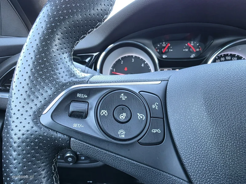 Opel Insignia B 16