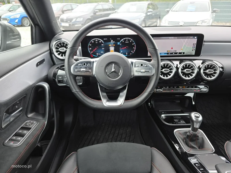 Mercedes-Benz Klasa A W177 A 160 5