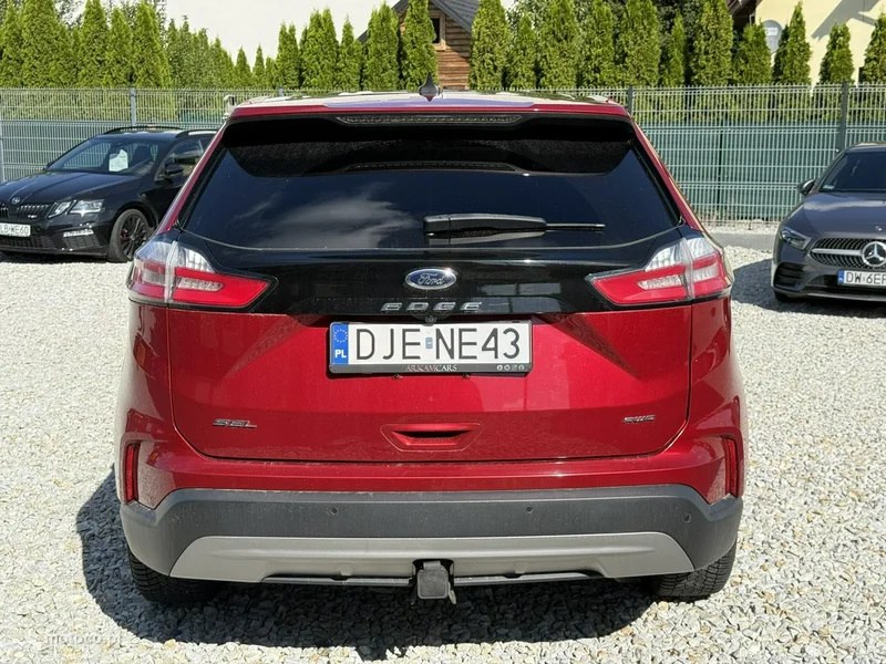 Ford Edge 8