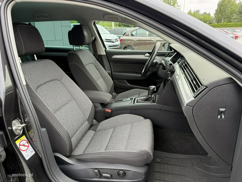 Volkswagen Passat Variant B8 15