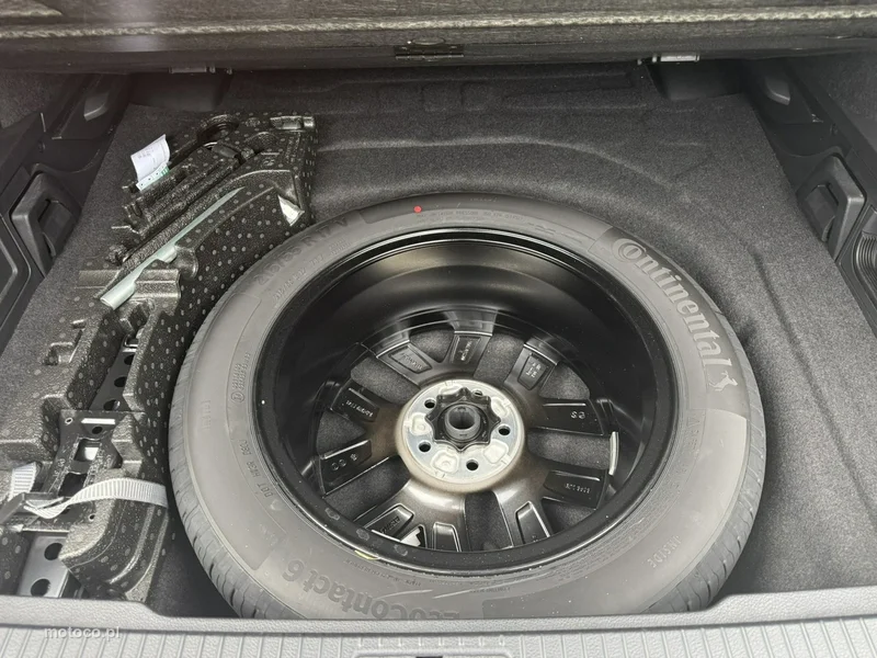 Volkswagen Passat Variant B8 31