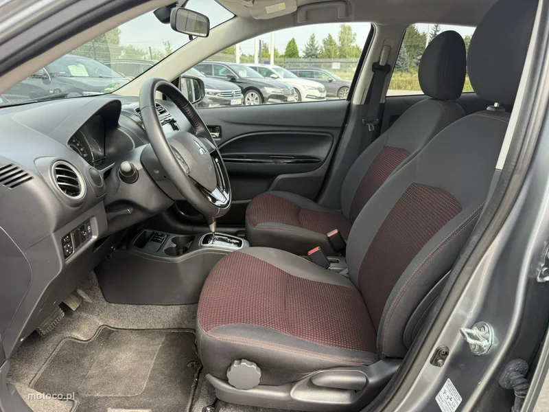 Mitsubishi Space Star 11