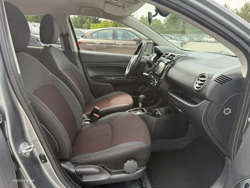 Mitsubishi Space Star 16