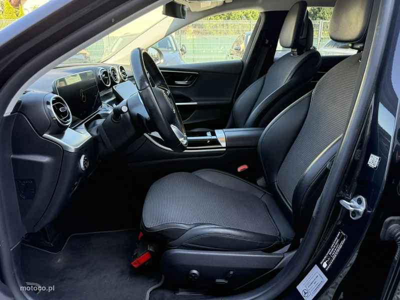 Mercedes-Benz Klasa C W206 C 200 11