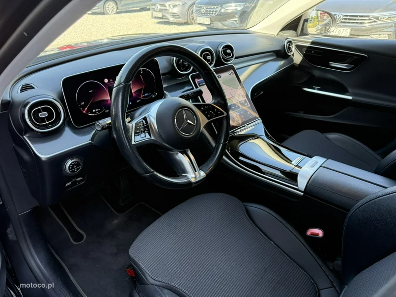 Mercedes-Benz Klasa C W206 C 200 12
