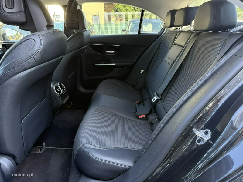 Mercedes-Benz Klasa C W206 C 200 13
