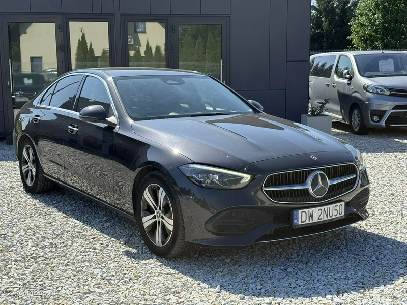 Mercedes-Benz Klasa C W206 C 200 3