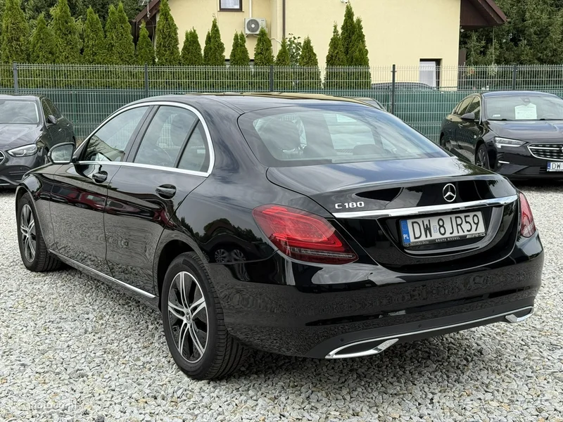 Mercedes-Benz Klasa C W205 C 180 7