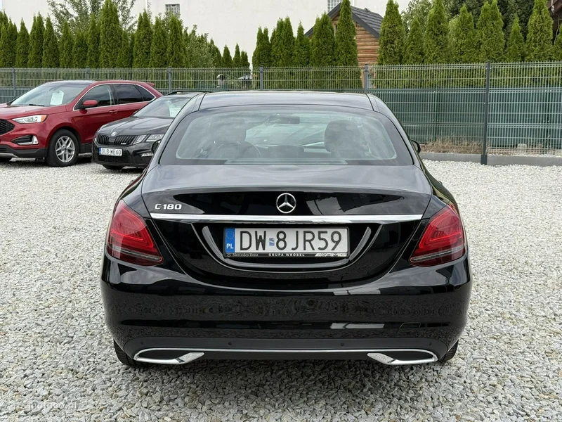 Mercedes-Benz Klasa C W205 C 180 8