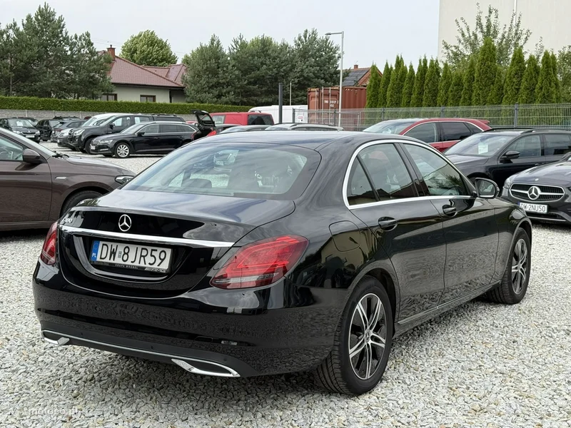 Mercedes-Benz Klasa C W205 C 180 9