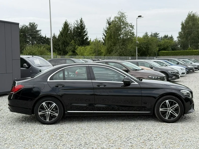 Mercedes-Benz Klasa C W205 C 180 10
