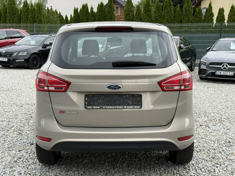 Ford B-Max 8