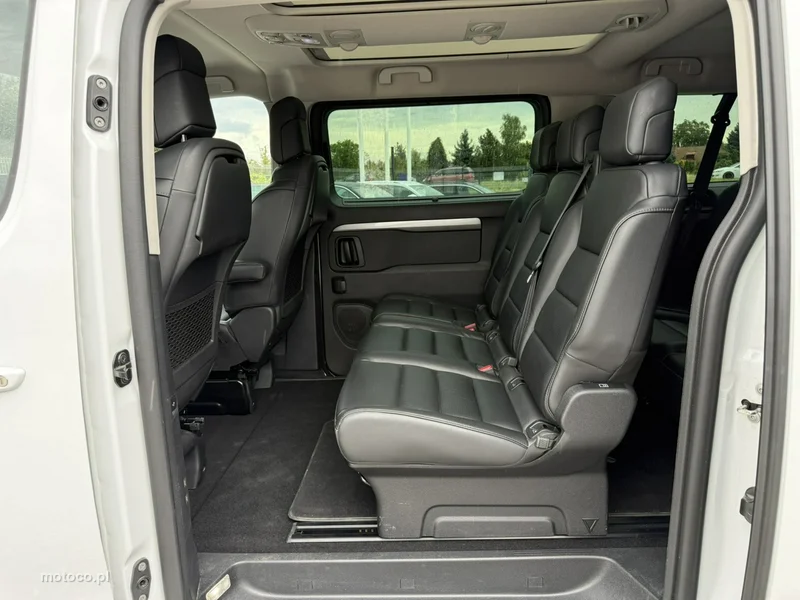 Opel Zafira Life 12