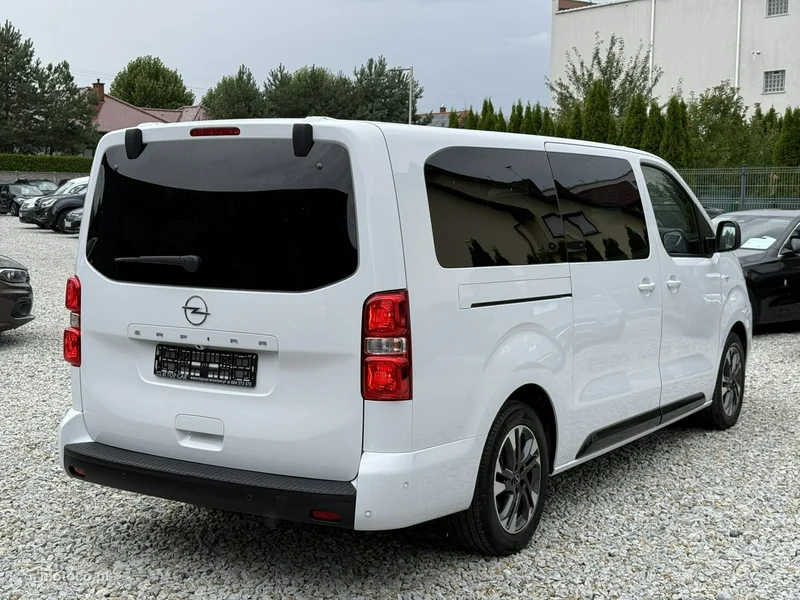 Opel Zafira Life 9