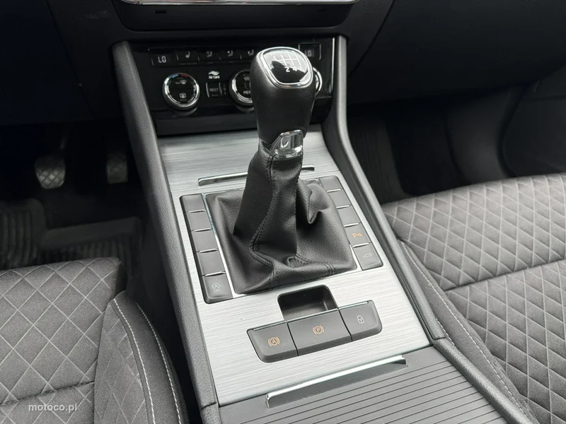 Skoda Superb III 25