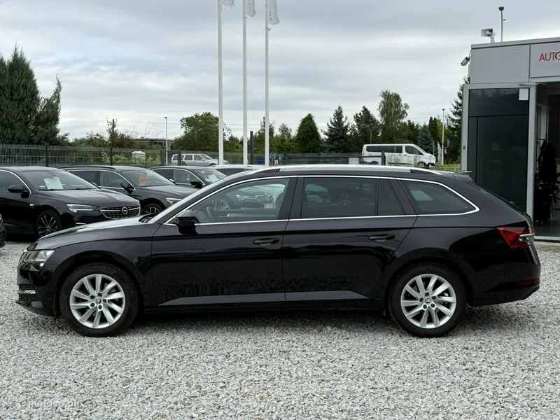 Skoda Superb III 8