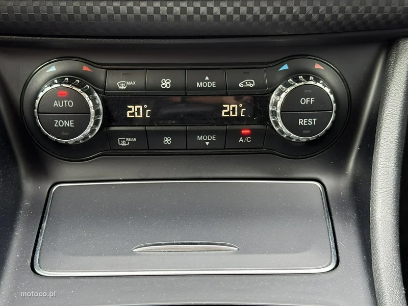 Mercedes-Benz Klasa A W176 A 180 26