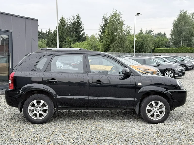 Hyundai TUCSON 12