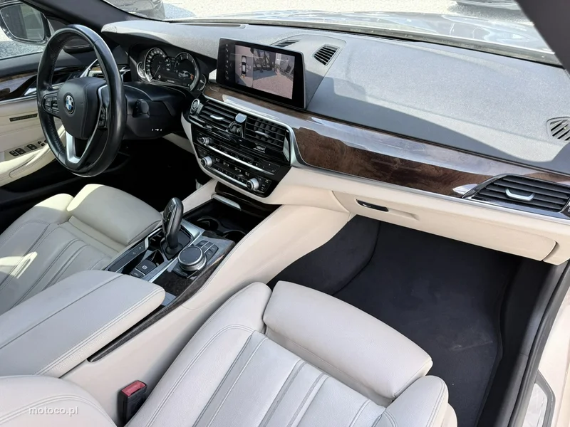 BMW Seria 5 G30 530 13