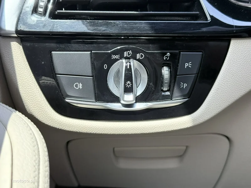 BMW Seria 5 G30 530 19