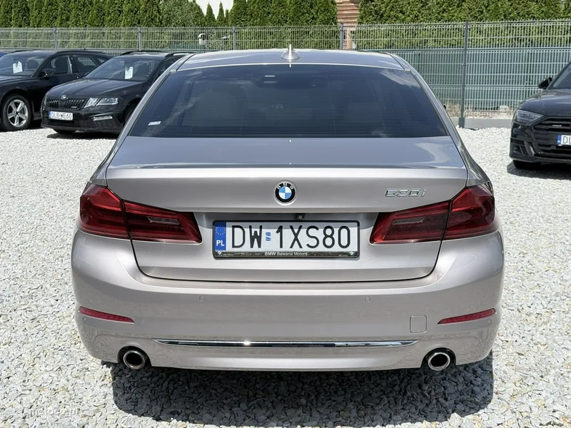 BMW Seria 5 G30 530 8