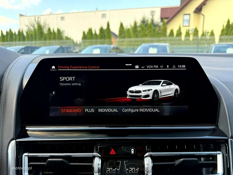 BMW Seria 8 G14 850 34
