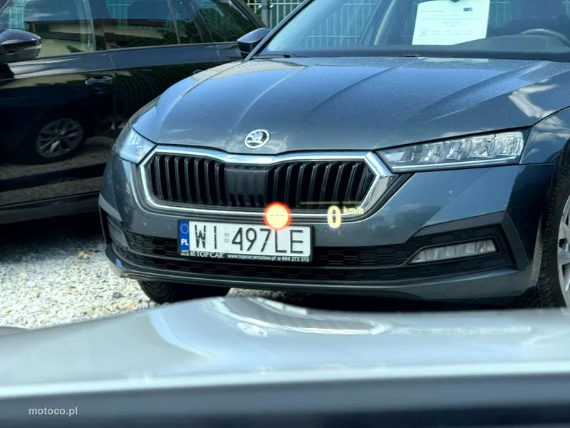 BMW Seria 8 G14 850 40