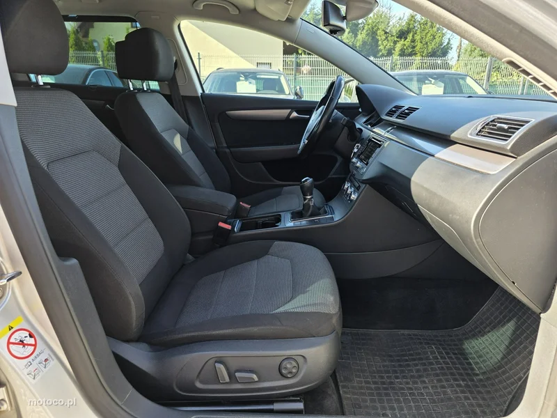 Volkswagen Passat Variant B7 14