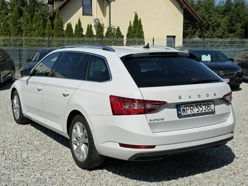 Skoda Superb III 7