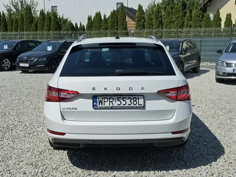 Skoda Superb III 8