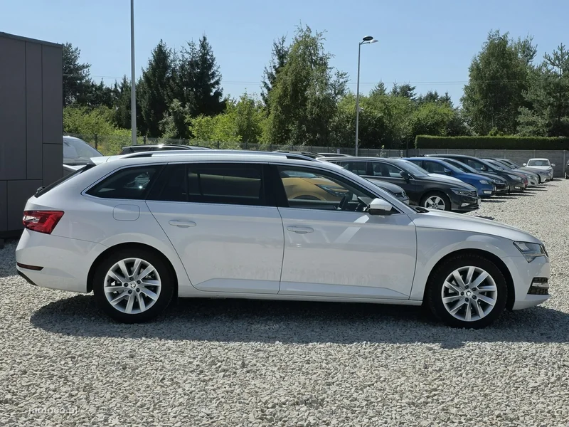 Skoda Superb III 10