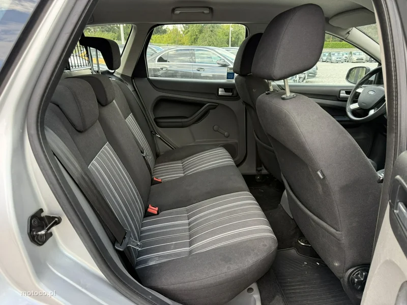 Ford Focus II 13