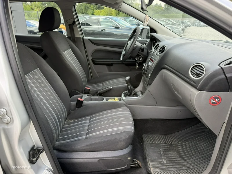Ford Focus II 14