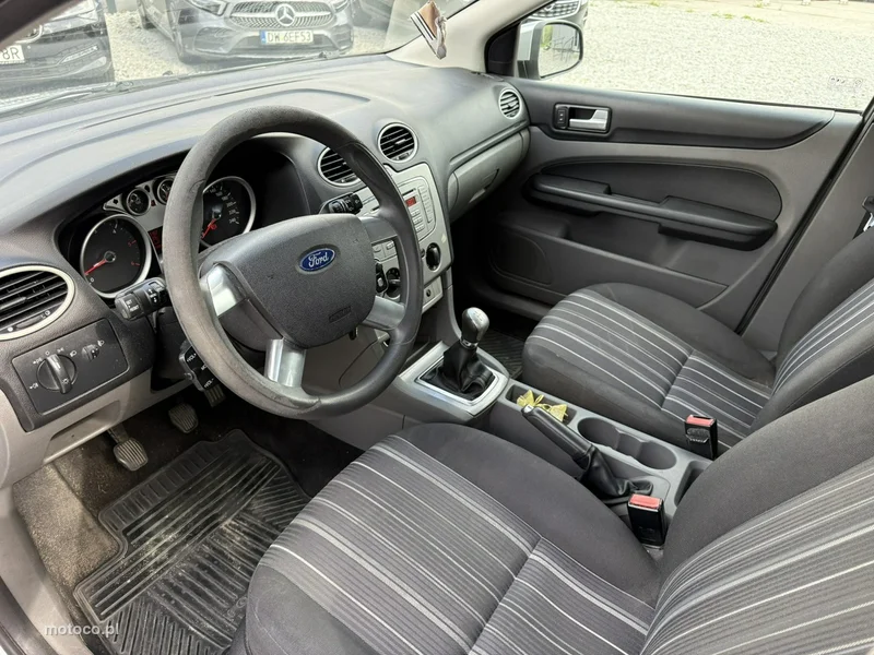Ford Focus II 5