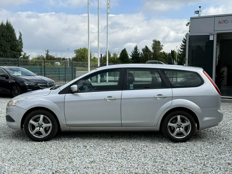 Ford Focus II 6