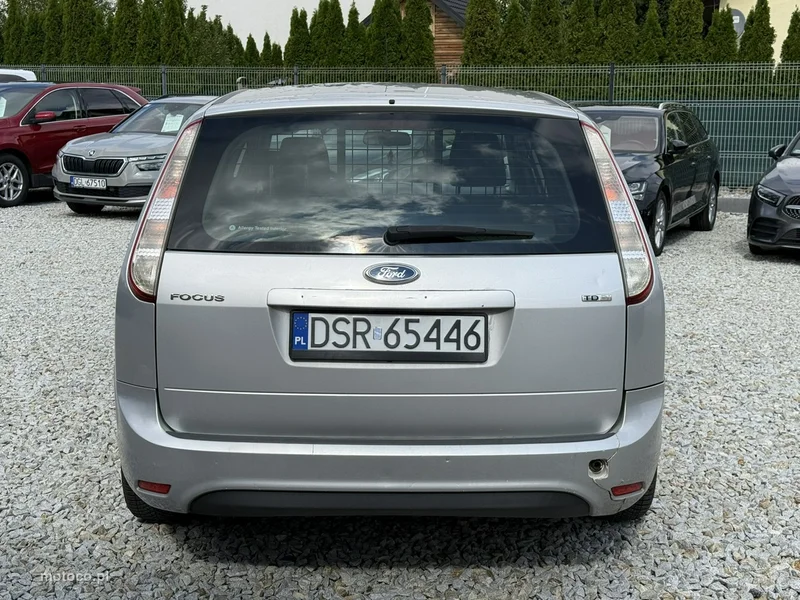 Ford Focus II 8