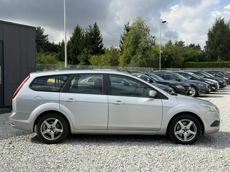 Ford Focus II 10