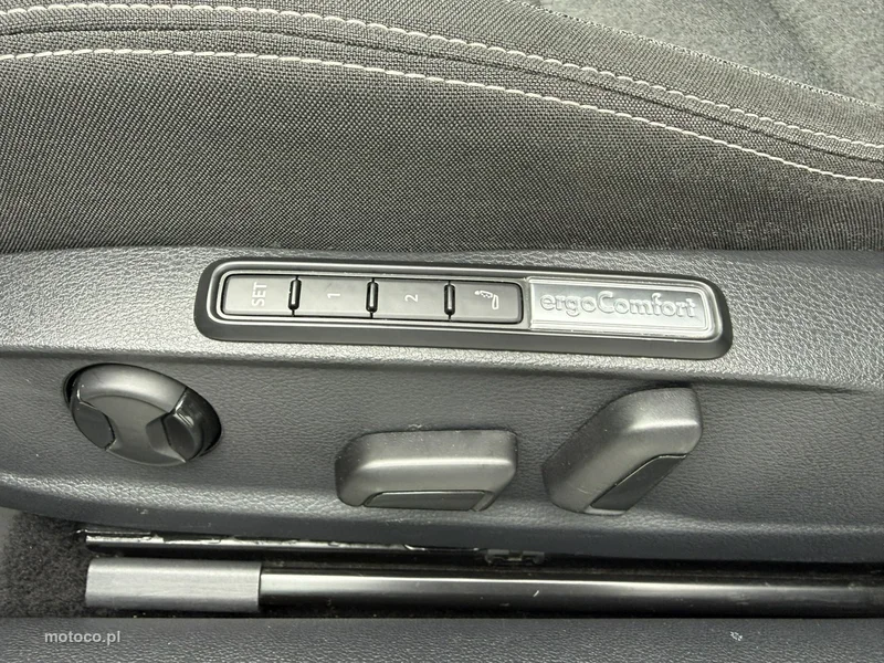Volkswagen Passat Variant B8 12