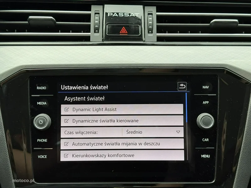Volkswagen Passat Variant B8 31
