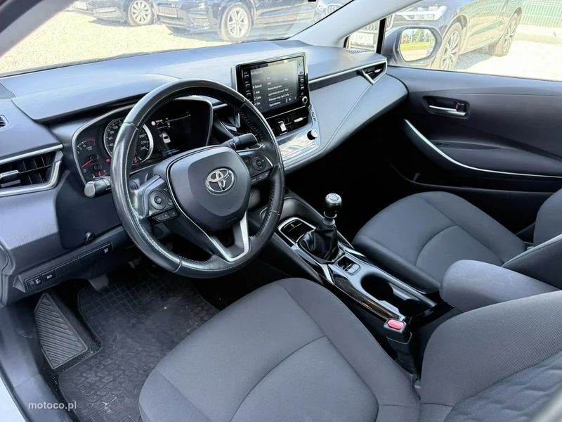 Toyota Corolla E210 7