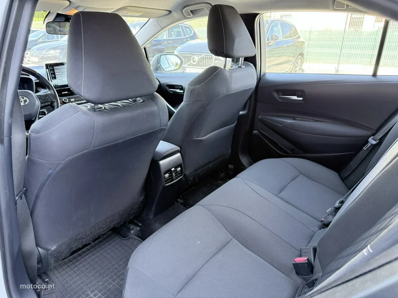 Toyota Corolla E210 8