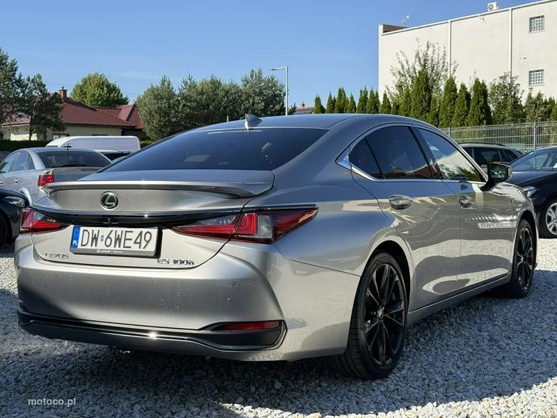 Lexus ES300 12