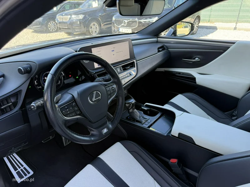 Lexus ES300 14